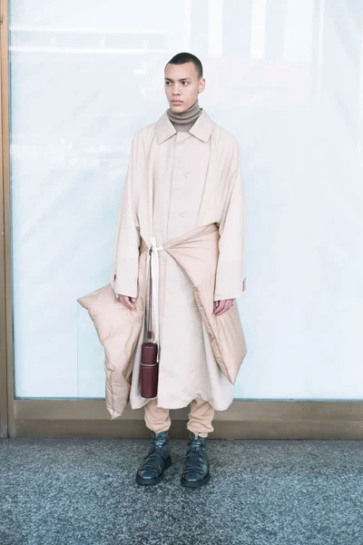 Look 9